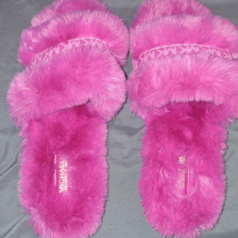 Mk Womans Slides/Slipper - image 2